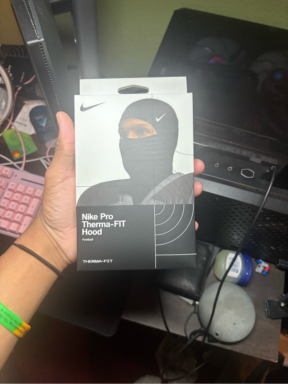 Nike Therma-FIT Hood in Black
